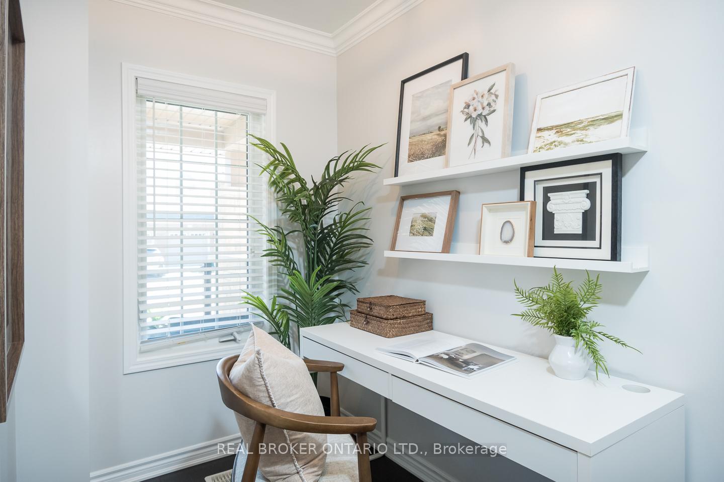 Photo 3 of 287 Gillett Point, Milton, Ford — HOMEH