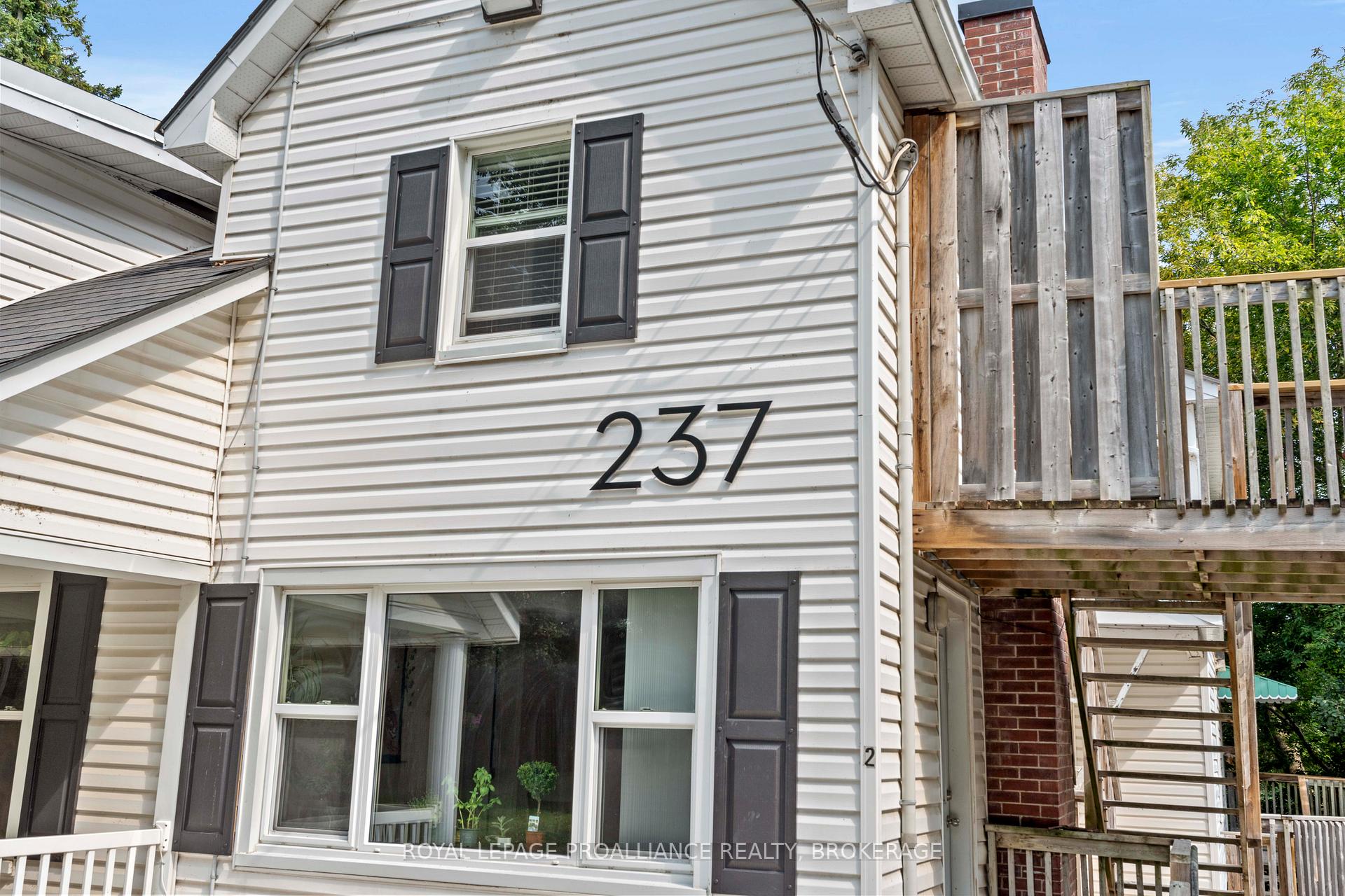 Photo 3 of 237 Mowat Avenue, Kingston, Central City West — HOMEH