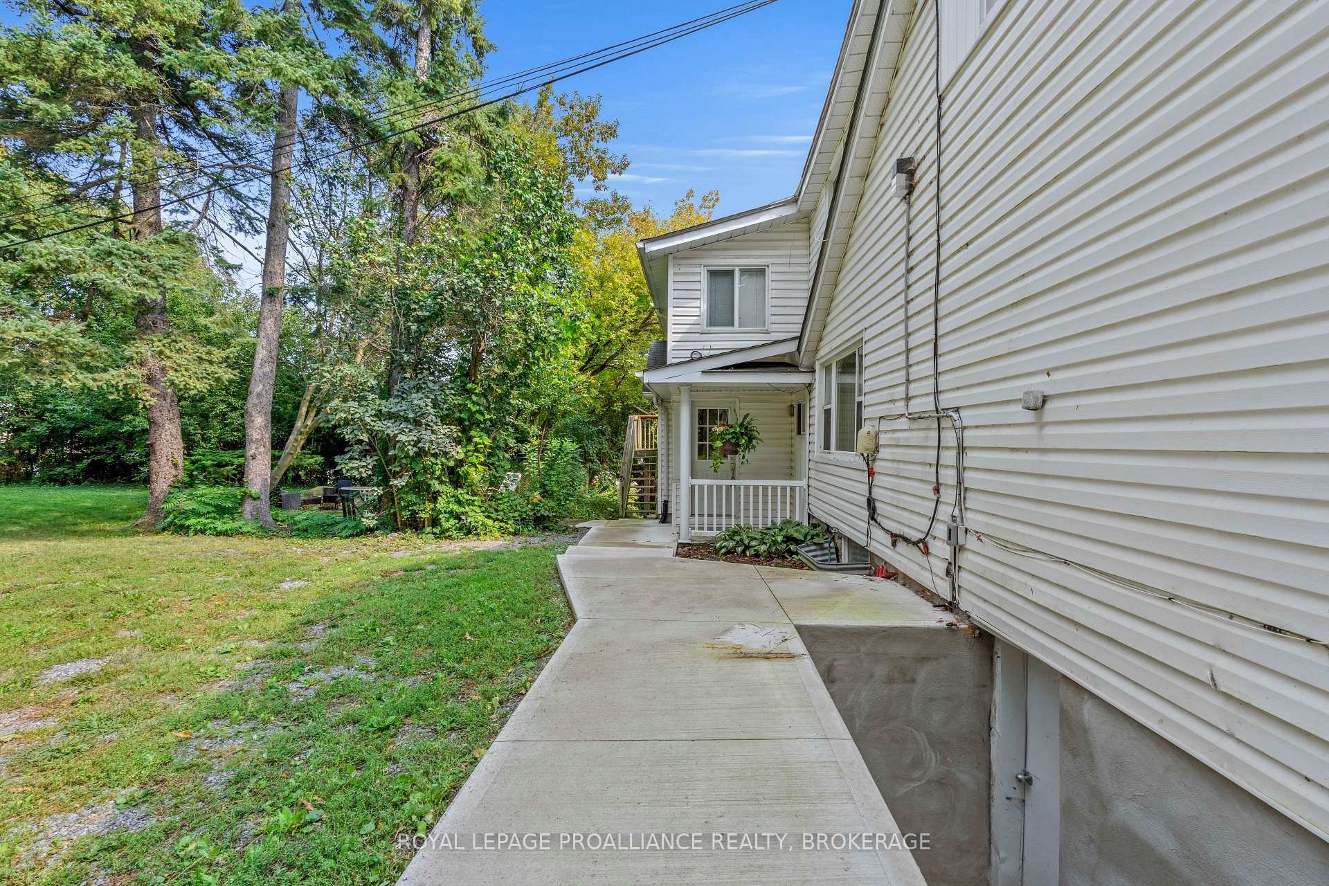Photo 6 of 237 Mowat Avenue, Kingston, Central City West — HOMEH