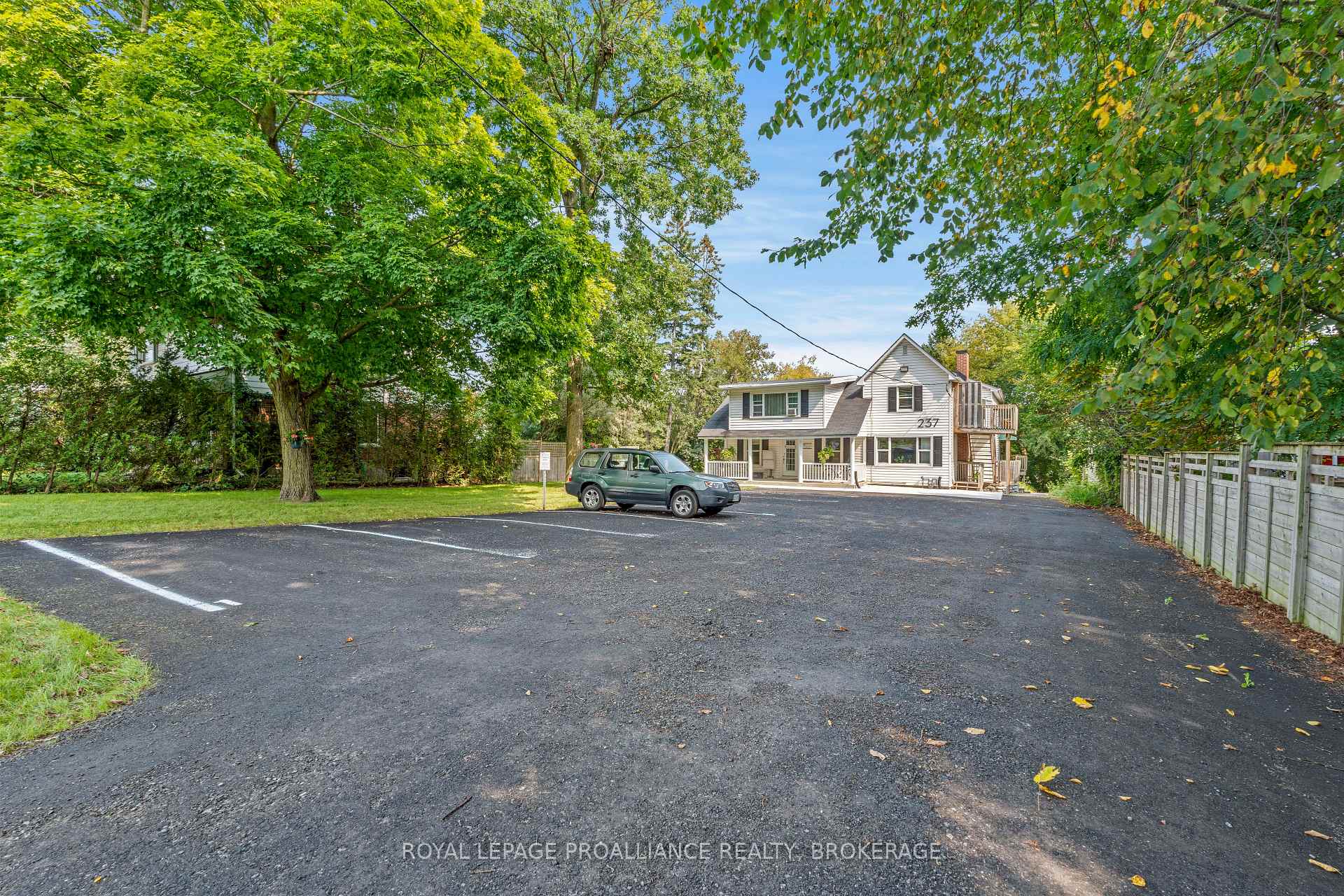 Photo 7 of 237 Mowat Avenue, Kingston, Central City West — HOMEH