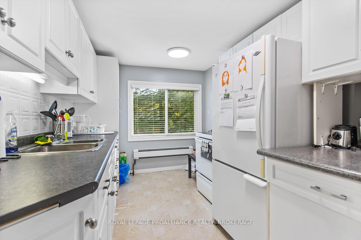 Photo 11 of 237 Mowat Avenue, Kingston, Central City West — HOMEH