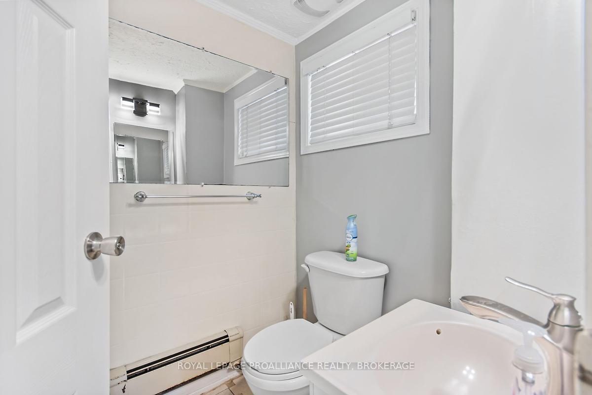 Photo 15 of 237 Mowat Avenue, Kingston, Central City West — HOMEH
