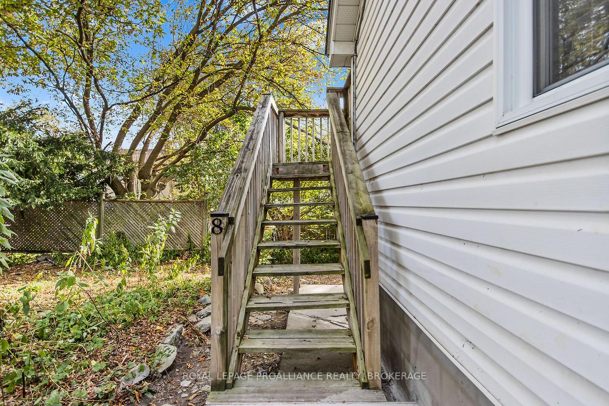 Photo 17 of 237 Mowat Avenue, Kingston, Central City West — HOMEH