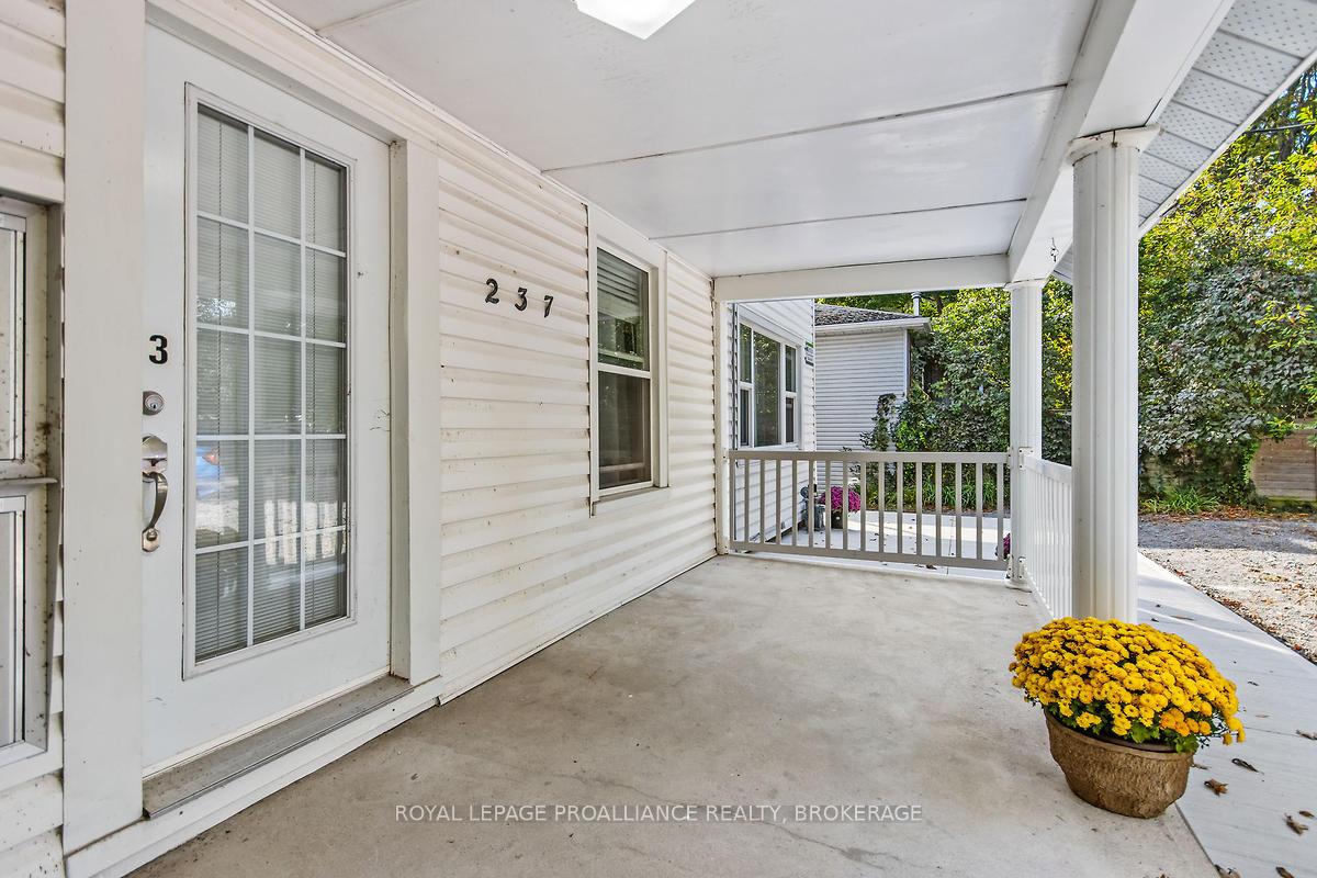 Photo 19 of 237 Mowat Avenue, Kingston, Central City West — HOMEH