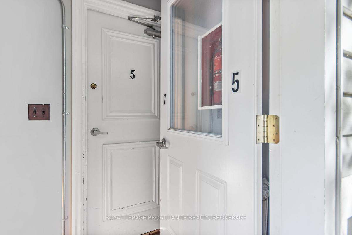 Photo 24 of 237 Mowat Avenue, Kingston, Central City West — HOMEH