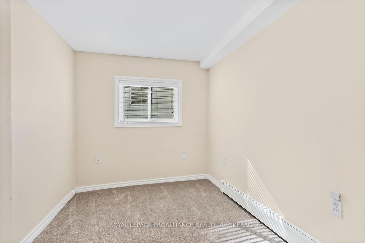 Photo 38 of 237 Mowat Avenue, Kingston, Central City West — HOMEH