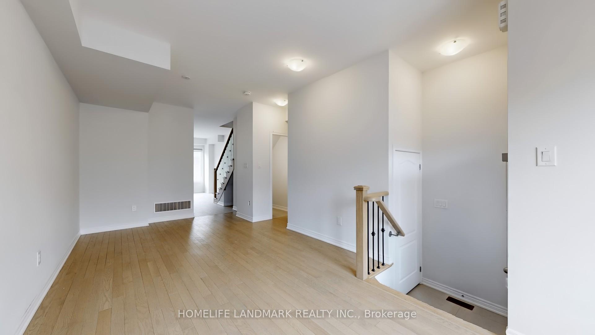 Photo 4 of 565 White's Hill Avenue, Markham, Cornell — HOMEH