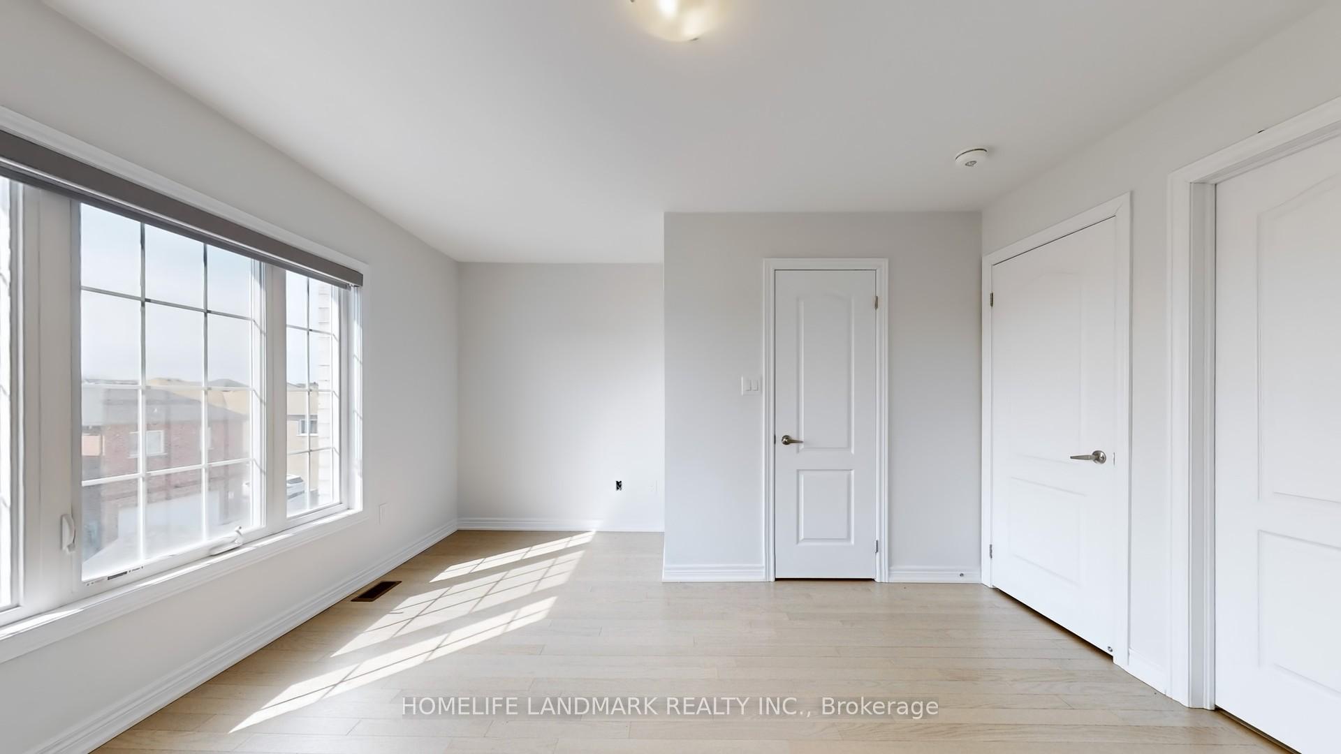 Photo 31 of 565 White's Hill Avenue, Markham, Cornell — HOMEH