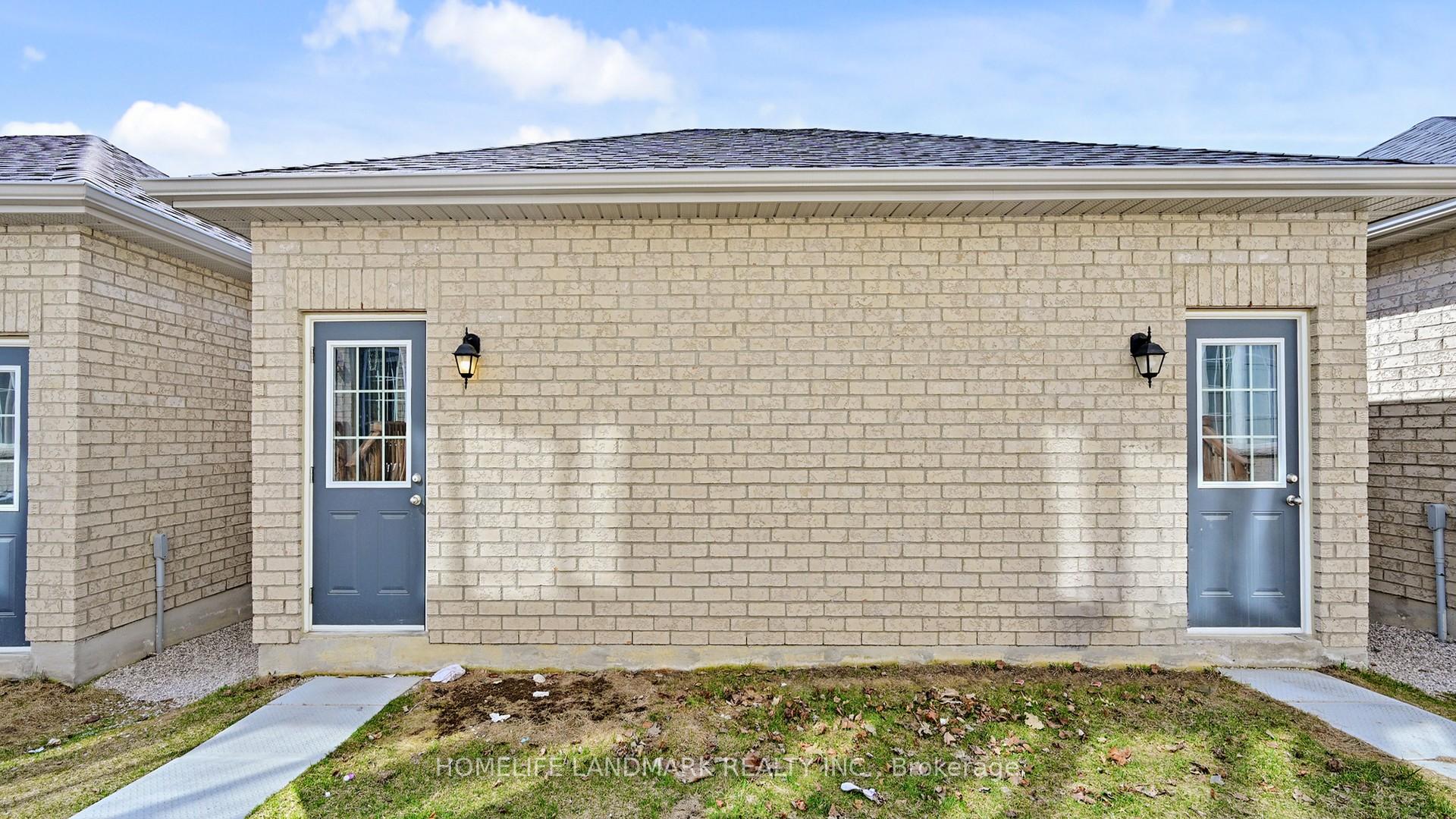 Photo 36 of 565 White's Hill Avenue, Markham, Cornell — HOMEH