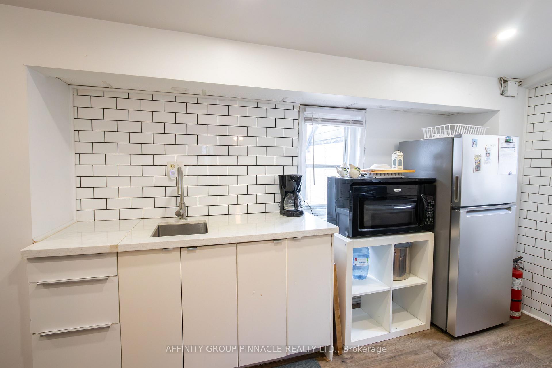 Photo 15 of 31 Birchcliff Avenue, Kawartha Lakes, Verulam — HOMEH