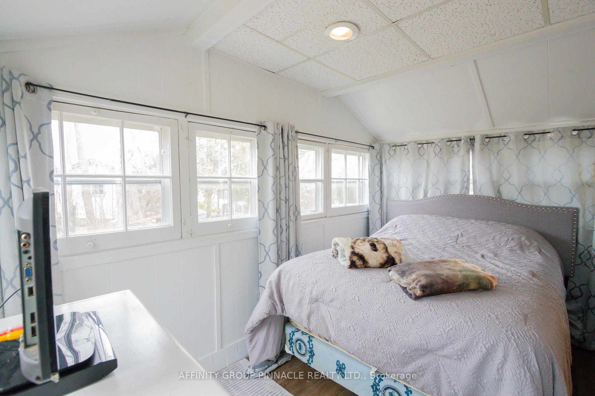 Photo 18 of 31 Birchcliff Avenue, Kawartha Lakes, Verulam — HOMEH