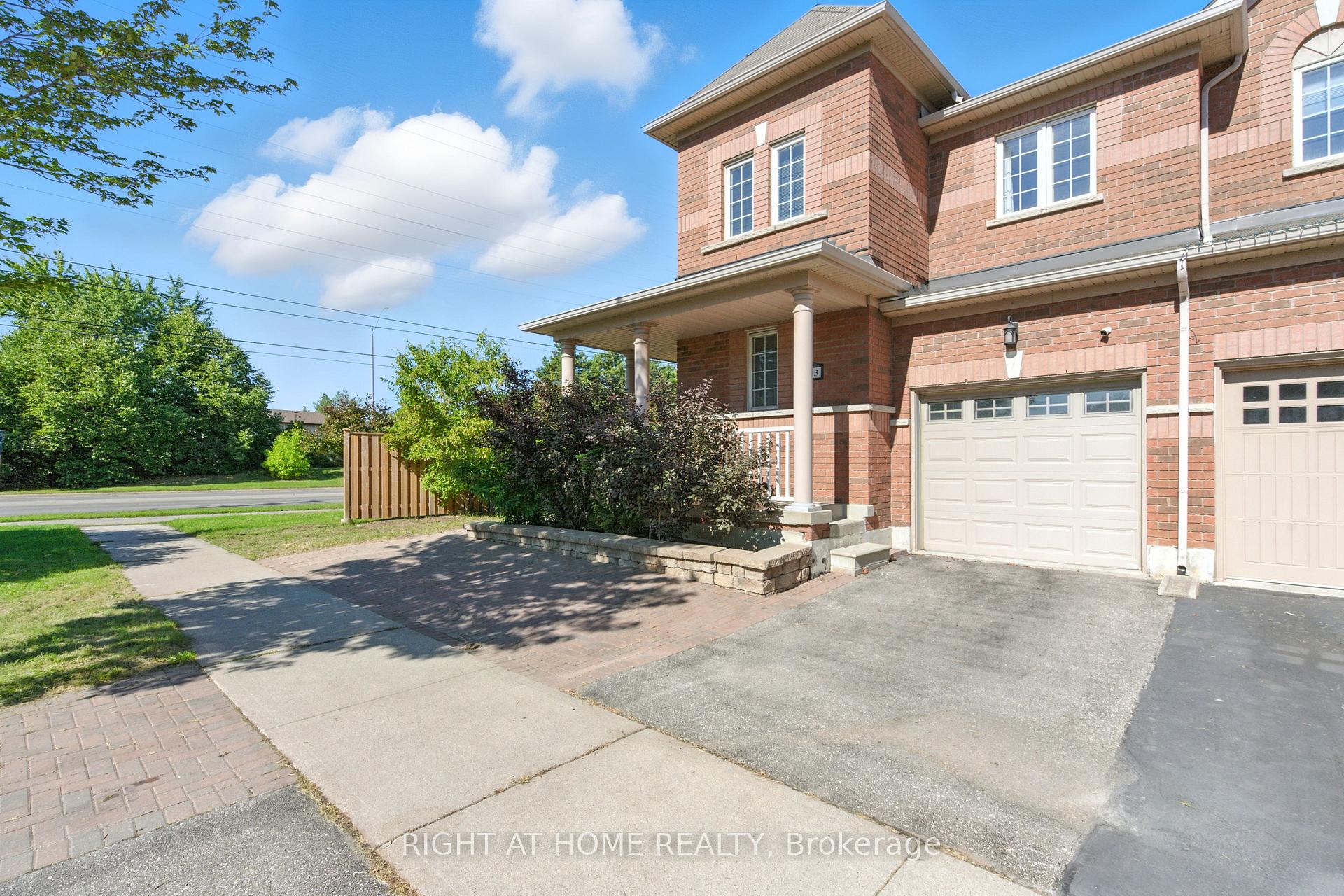 Photo 5 of 1233 Lamont Crescent, Milton, Clarke — HOMEH