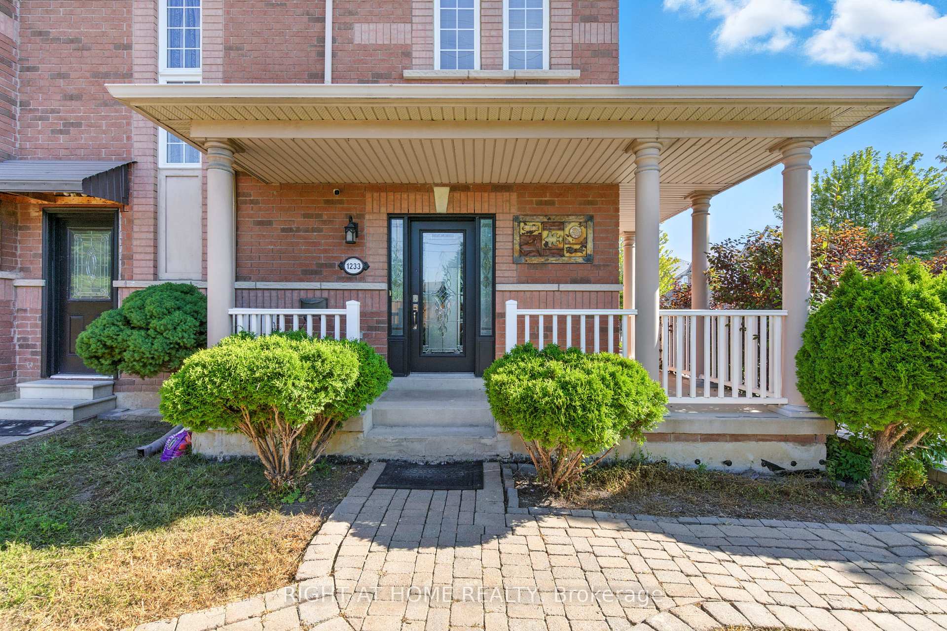 Photo 6 of 1233 Lamont Crescent, Milton, Clarke — HOMEH