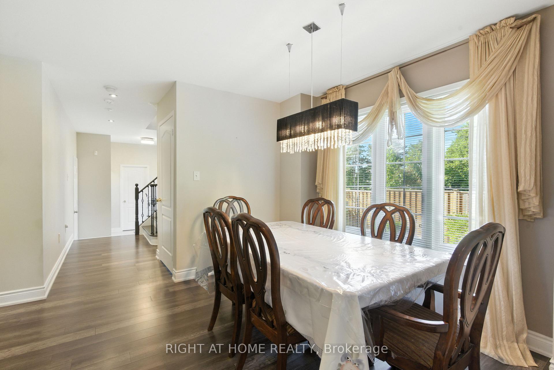 Photo 11 of 1233 Lamont Crescent, Milton, Clarke — HOMEH
