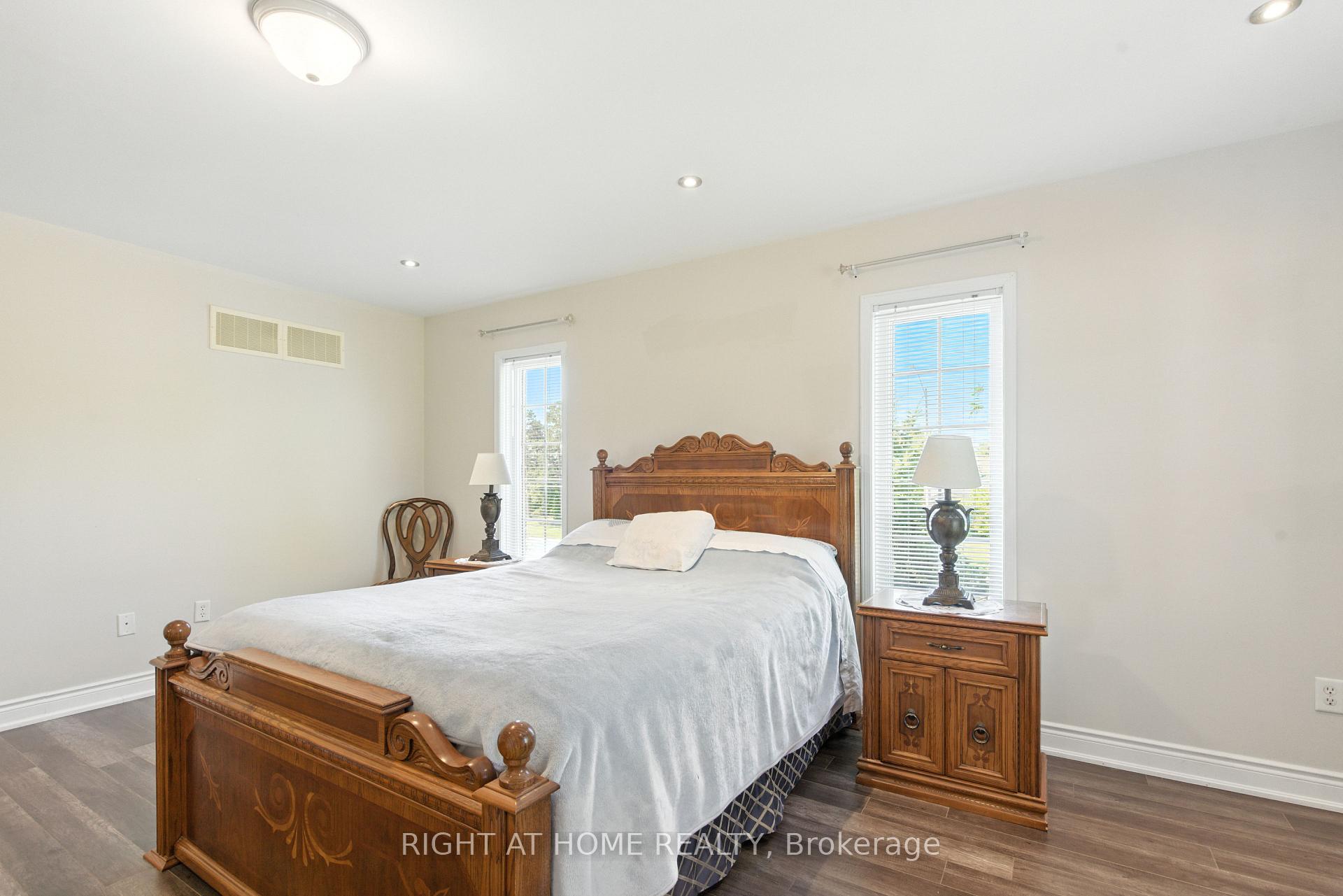 Photo 26 of 1233 Lamont Crescent, Milton, Clarke — HOMEH