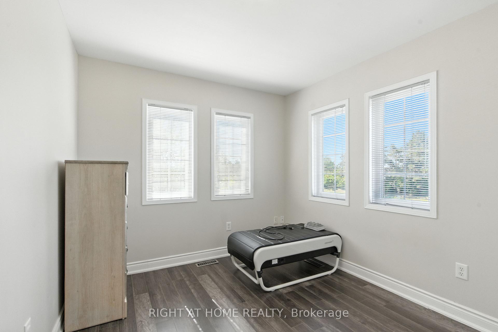 Photo 32 of 1233 Lamont Crescent, Milton, Clarke — HOMEH