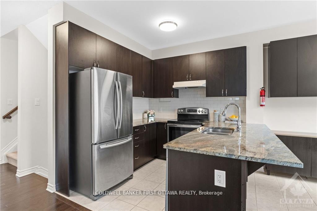 Photo 8 of 321 Meadowbreeze Drive, Ottawa, Kanata - Emerald Meadows/Trailwest — HOMEH