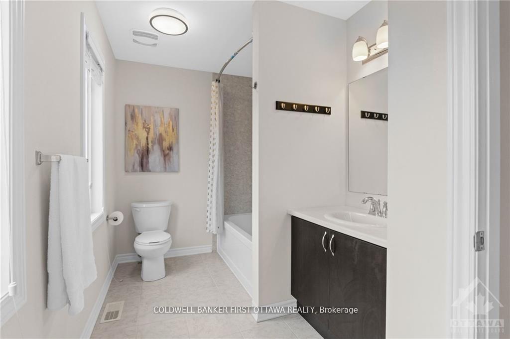 Photo 22 of 321 Meadowbreeze Drive, Ottawa, Kanata - Emerald Meadows/Trailwest — HOMEH