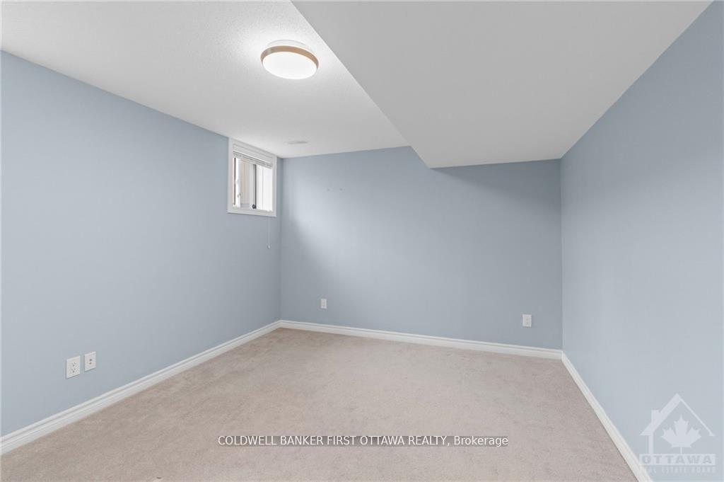Photo 24 of 321 Meadowbreeze Drive, Ottawa, Kanata - Emerald Meadows/Trailwest — HOMEH