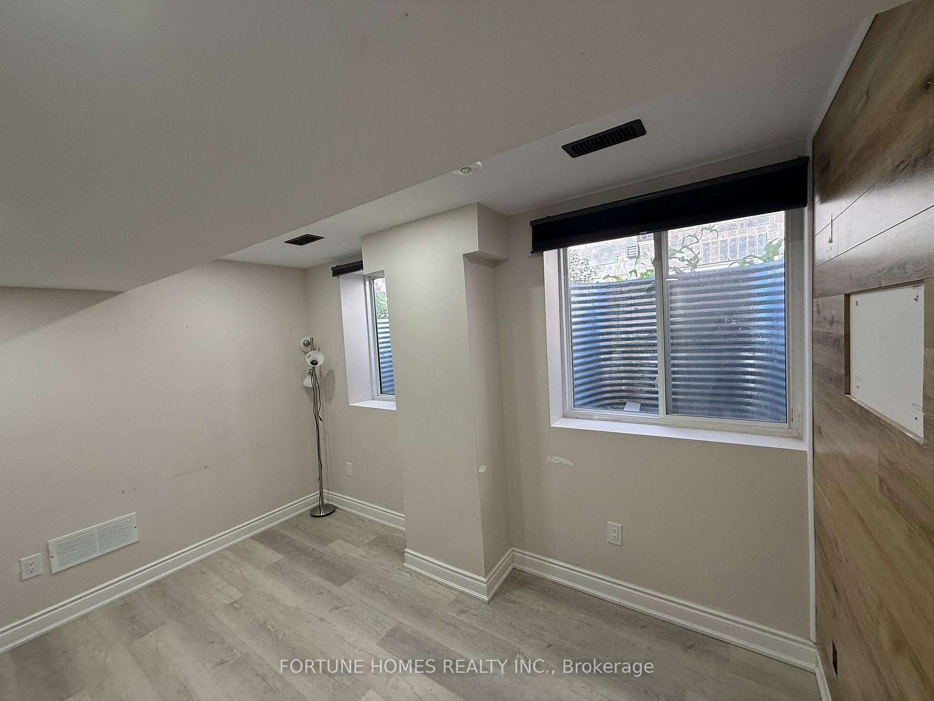 Photo 4 of 1474 Kovachik Boulevard, Milton, Walker — HOMEH
