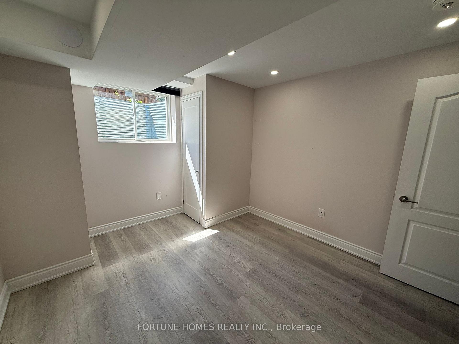 Photo 5 of 1474 Kovachik Boulevard, Milton, Walker — HOMEH