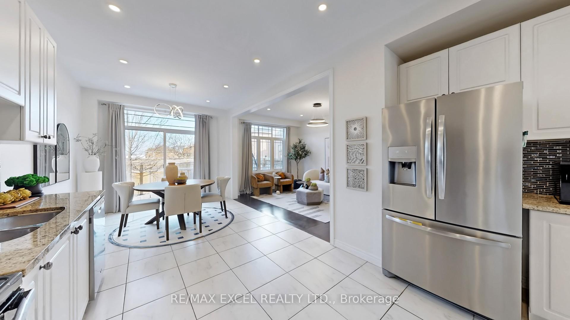 Photo 15 of 11 Unity Gardens Drive, Markham, Village Green-South Unionville — HOMEH