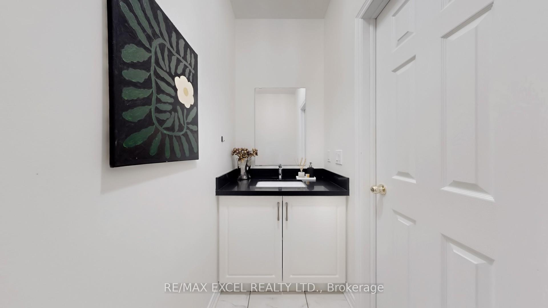 Photo 22 of 11 Unity Gardens Drive, Markham, Village Green-South Unionville — HOMEH