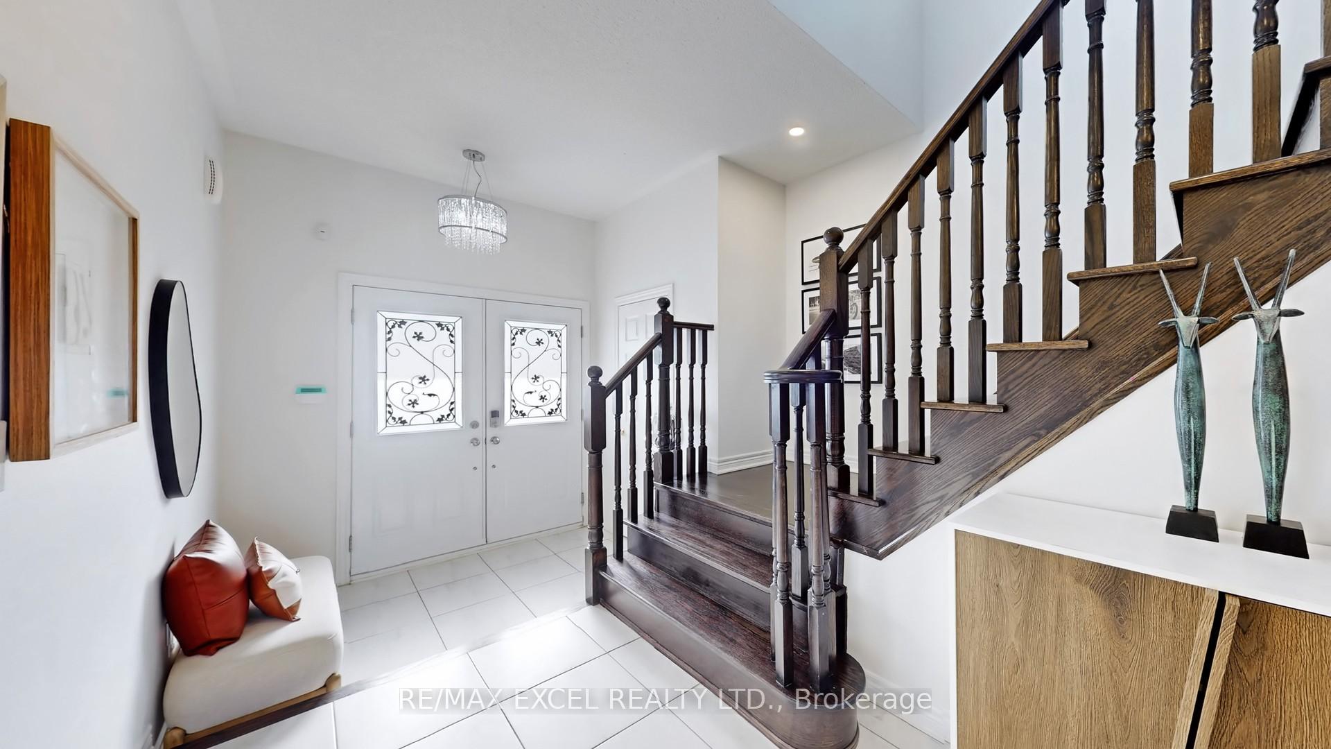 Photo 24 of 11 Unity Gardens Drive, Markham, Village Green-South Unionville — HOMEH