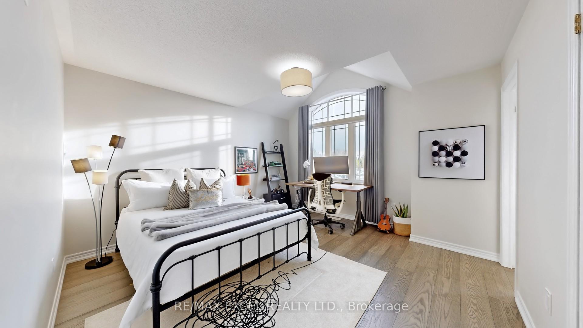 Photo 35 of 11 Unity Gardens Drive, Markham, Village Green-South Unionville — HOMEH