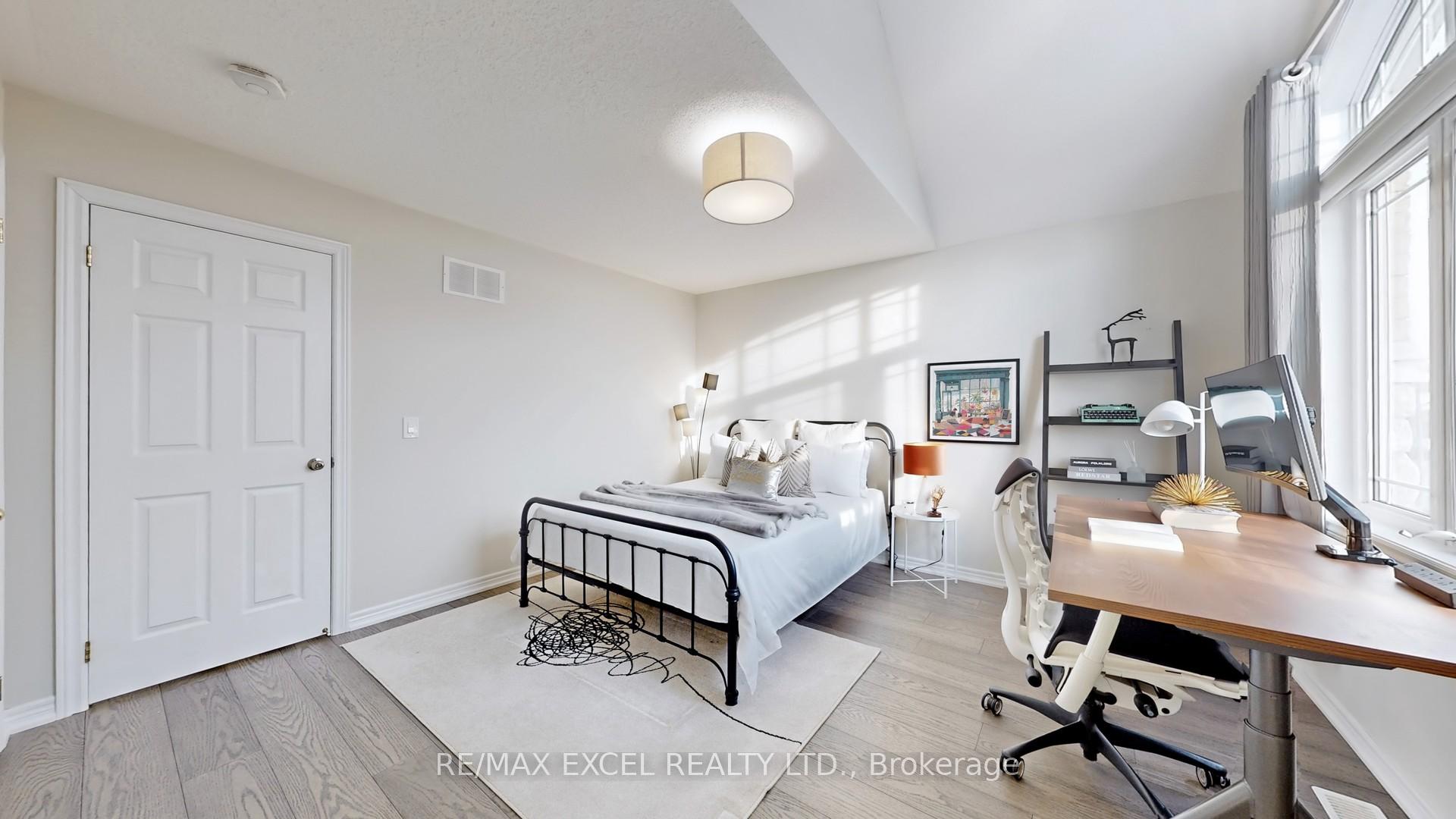Photo 37 of 11 Unity Gardens Drive, Markham, Village Green-South Unionville — HOMEH