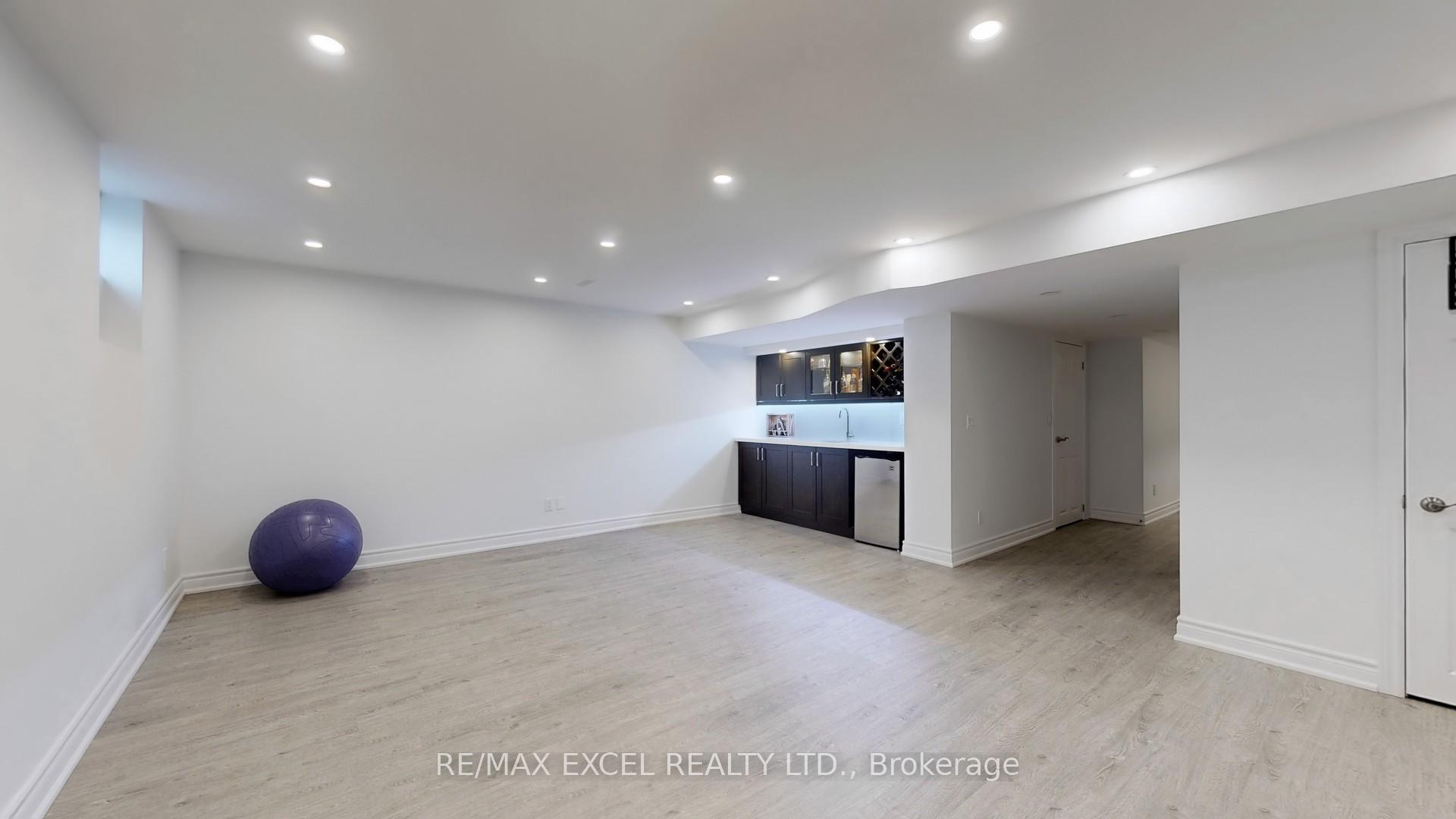 Photo 45 of 11 Unity Gardens Drive, Markham, Village Green-South Unionville — HOMEH