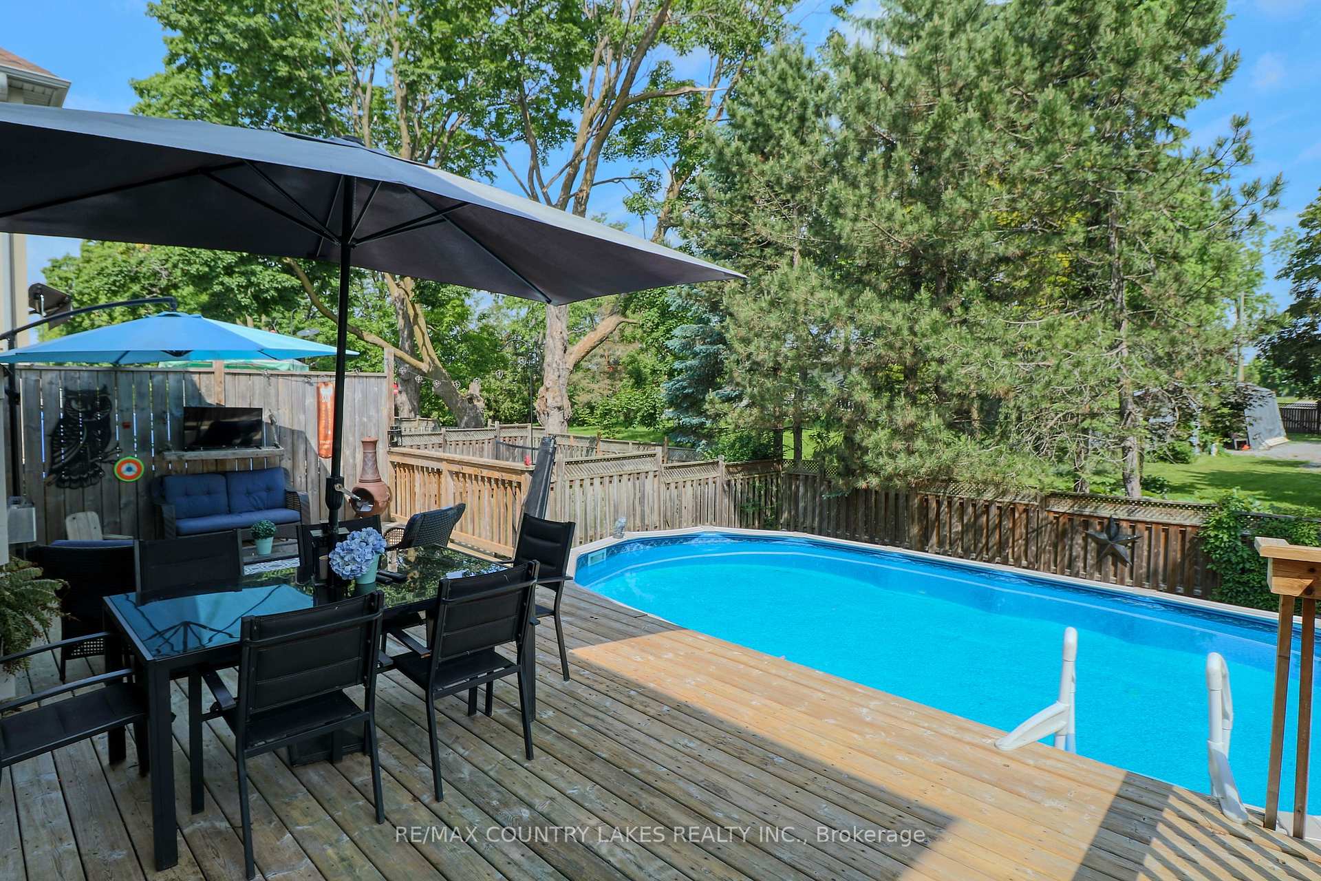 Photo 18 of 8 Fallingbrook Crescent, Kawartha Lakes, Lindsay — HOMEH
