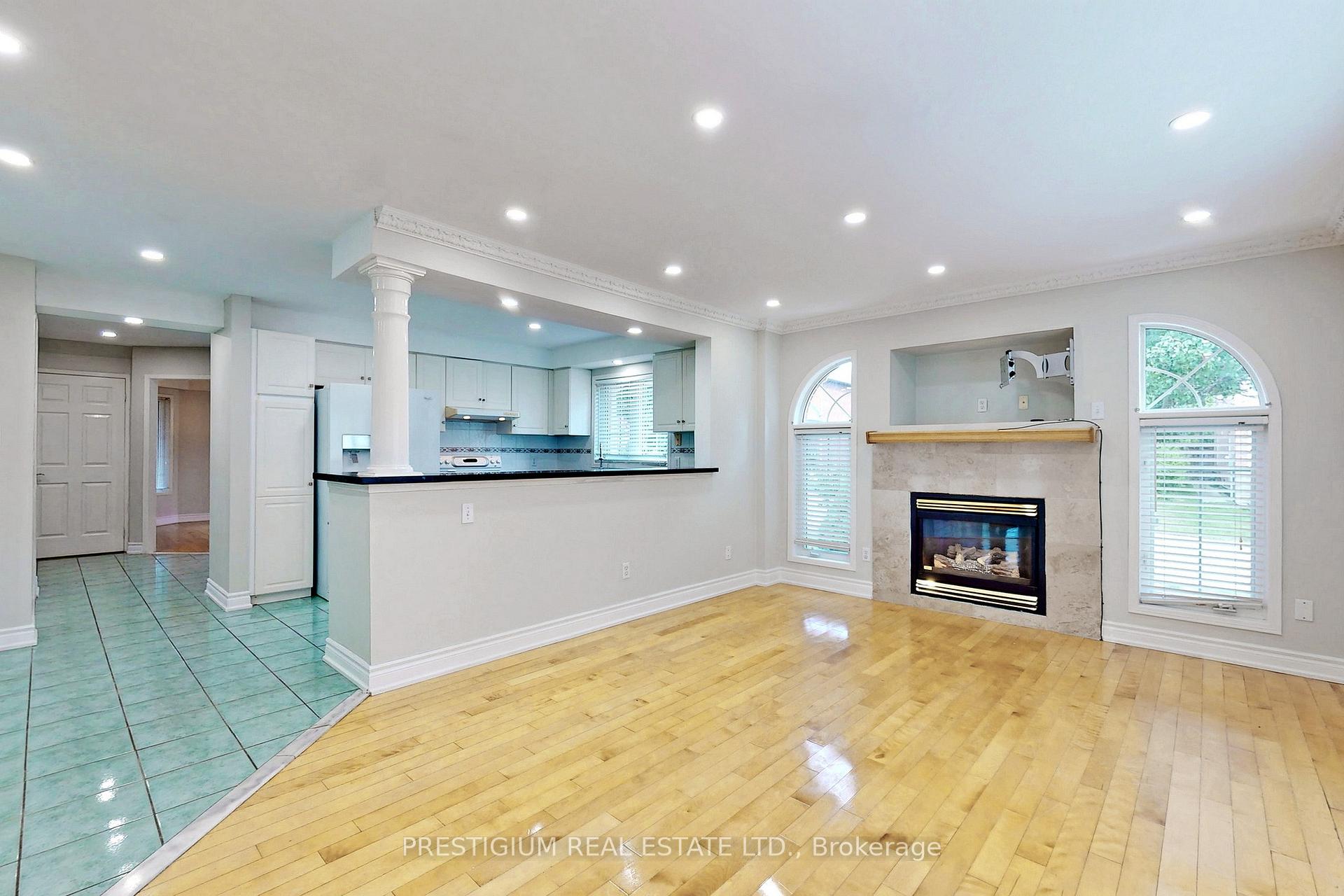 Photo 7 of 31 Meadowgrass Crescent, Markham, Legacy — HOMEH