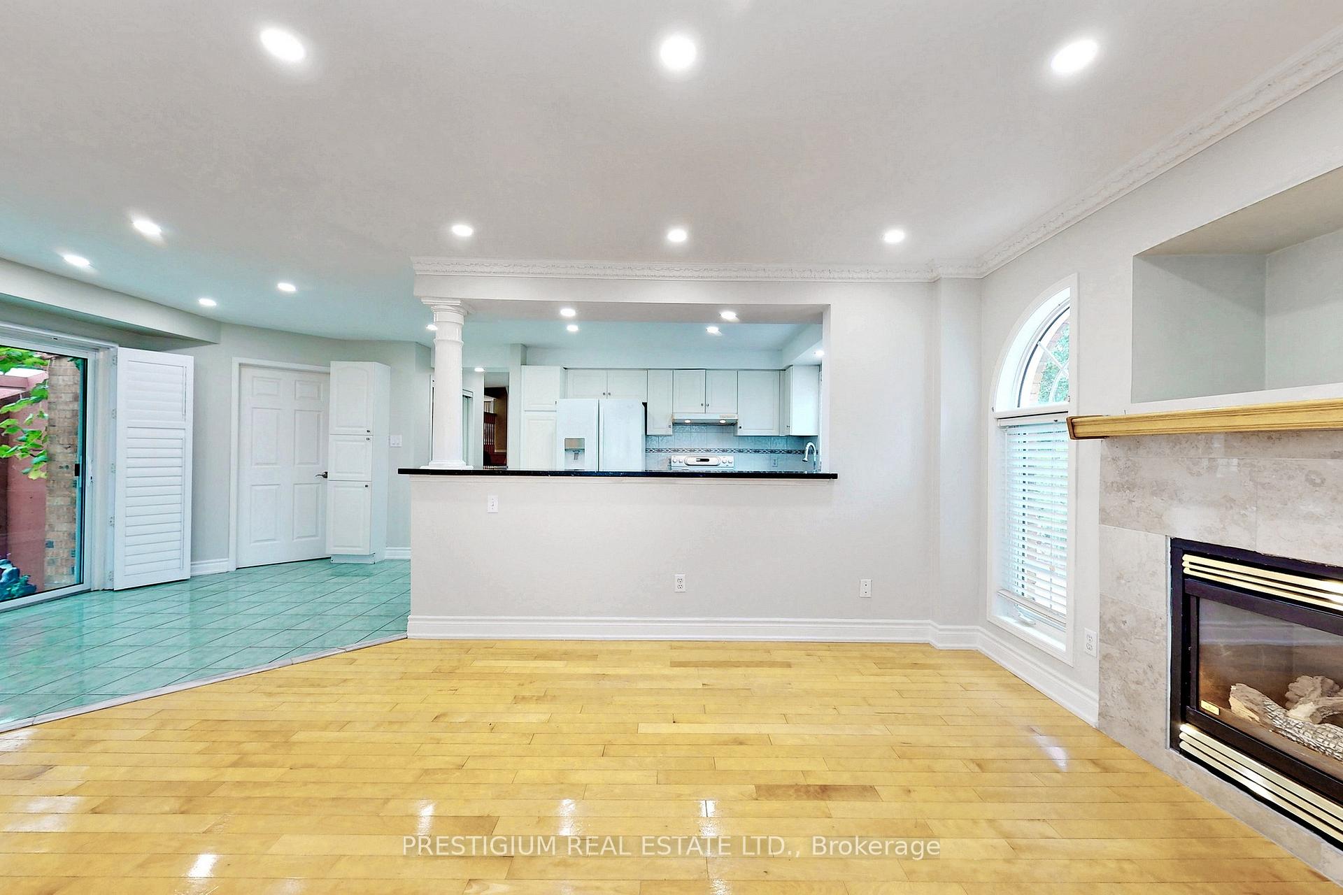 Photo 8 of 31 Meadowgrass Crescent, Markham, Legacy — HOMEH