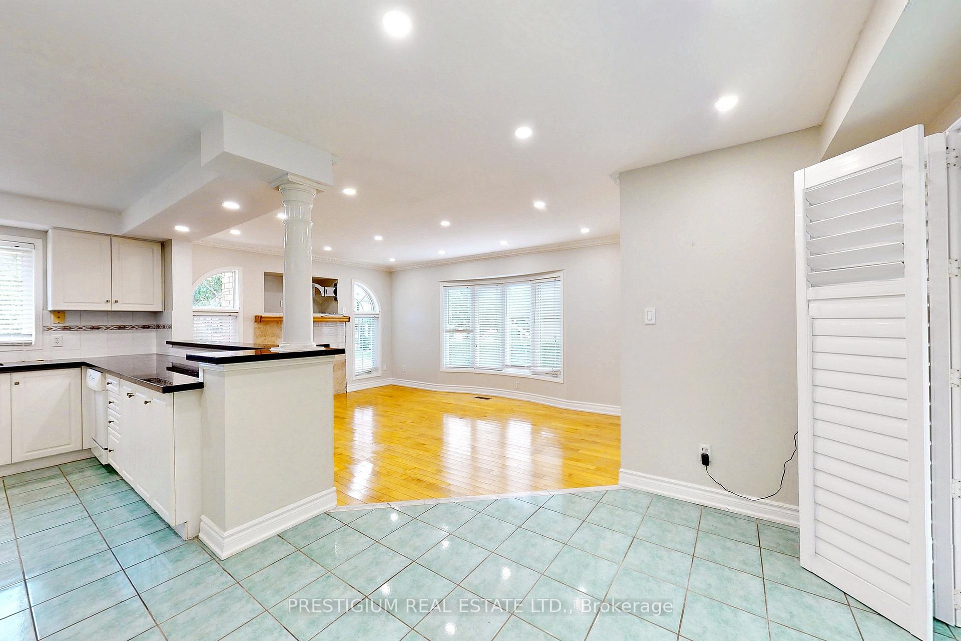 Photo 13 of 31 Meadowgrass Crescent, Markham, Legacy — HOMEH