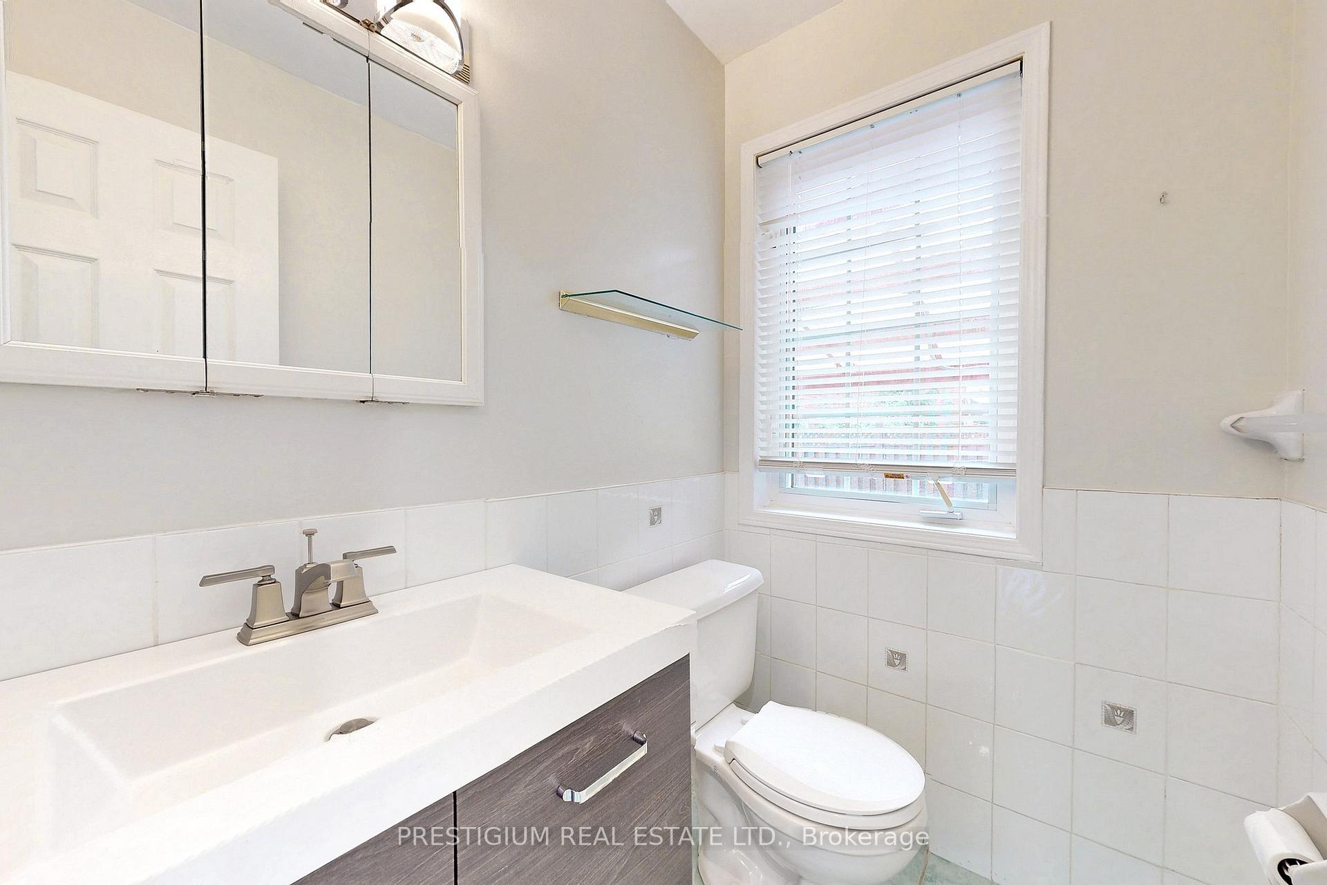 Photo 17 of 31 Meadowgrass Crescent, Markham, Legacy — HOMEH