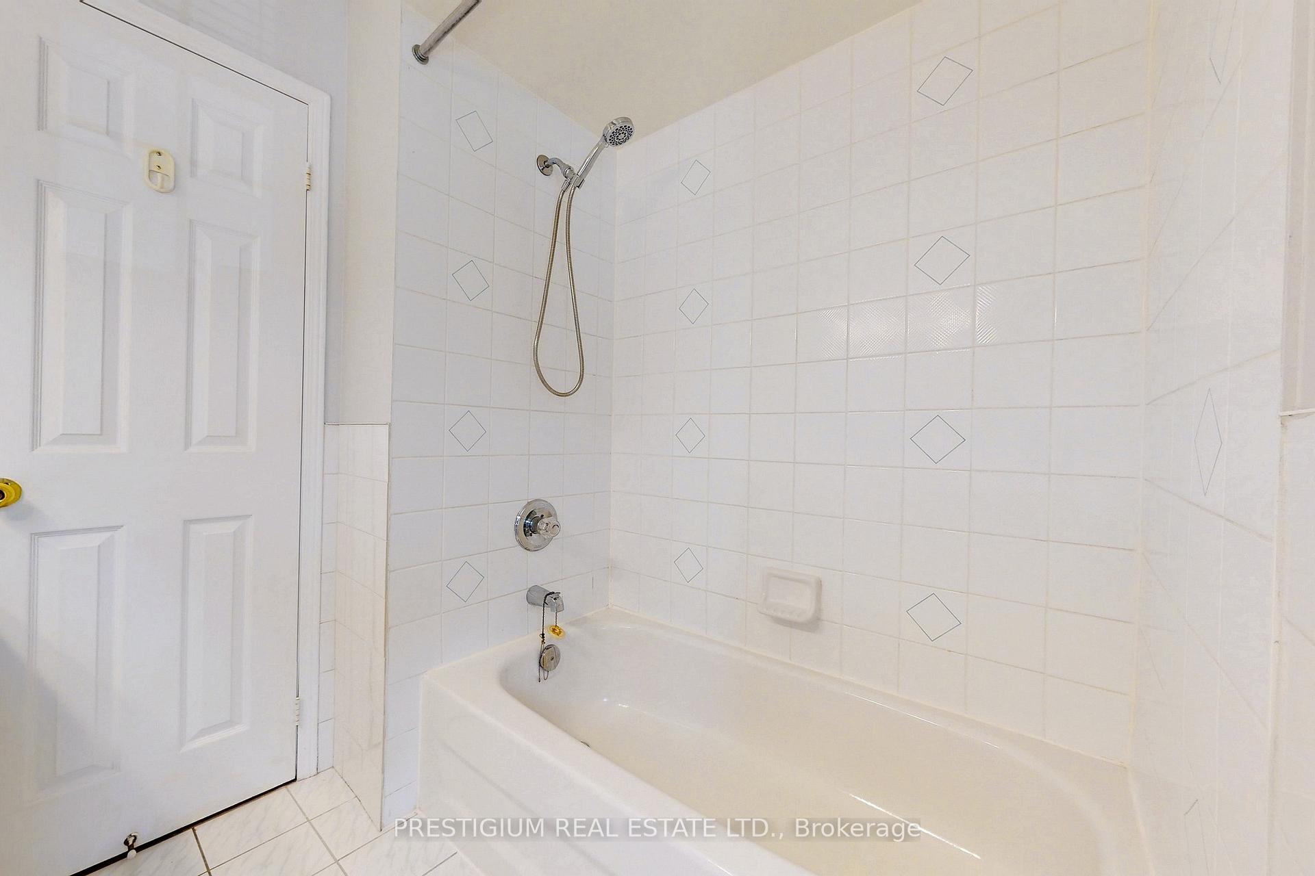 Photo 27 of 31 Meadowgrass Crescent, Markham, Legacy — HOMEH