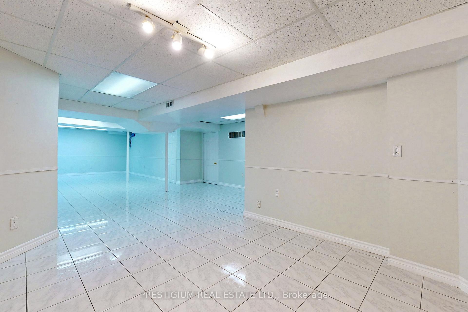 Photo 35 of 31 Meadowgrass Crescent, Markham, Legacy — HOMEH