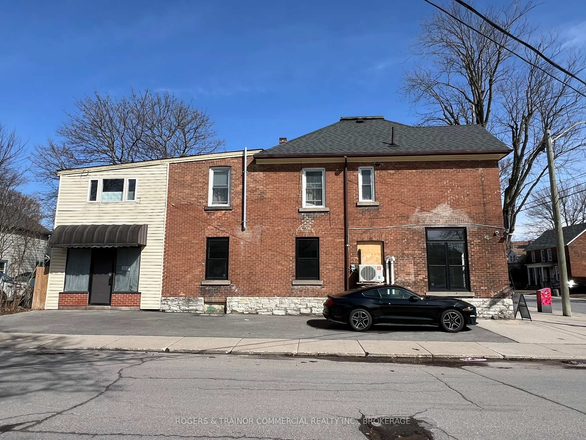 Photo 3 of 393-395 Earl Street, Kingston, Central City East — HOMEH