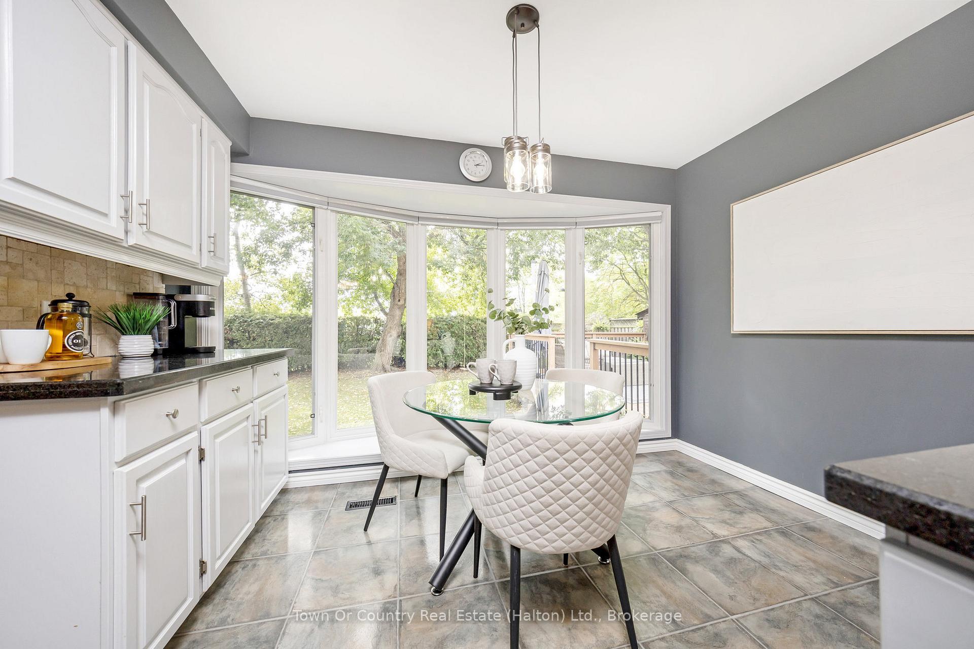 Photo 14 of 472 White Drive, Milton, Timberlea — HOMEH