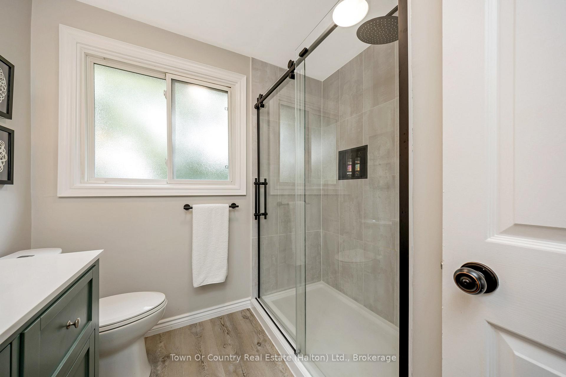 Photo 28 of 472 White Drive, Milton, Timberlea — HOMEH
