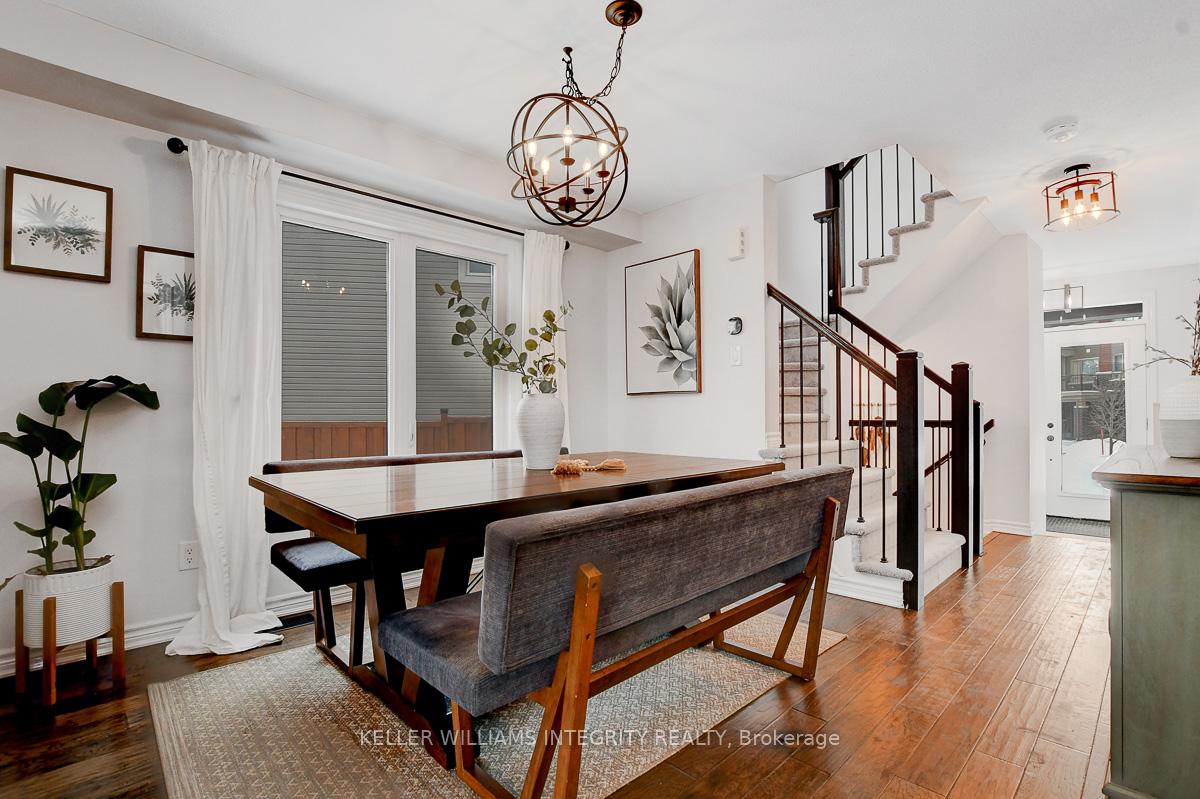 Photo 5 of 546 Roundleaf Way, Ottawa, Kanata - Emerald Meadows/Trailwest — HOMEH