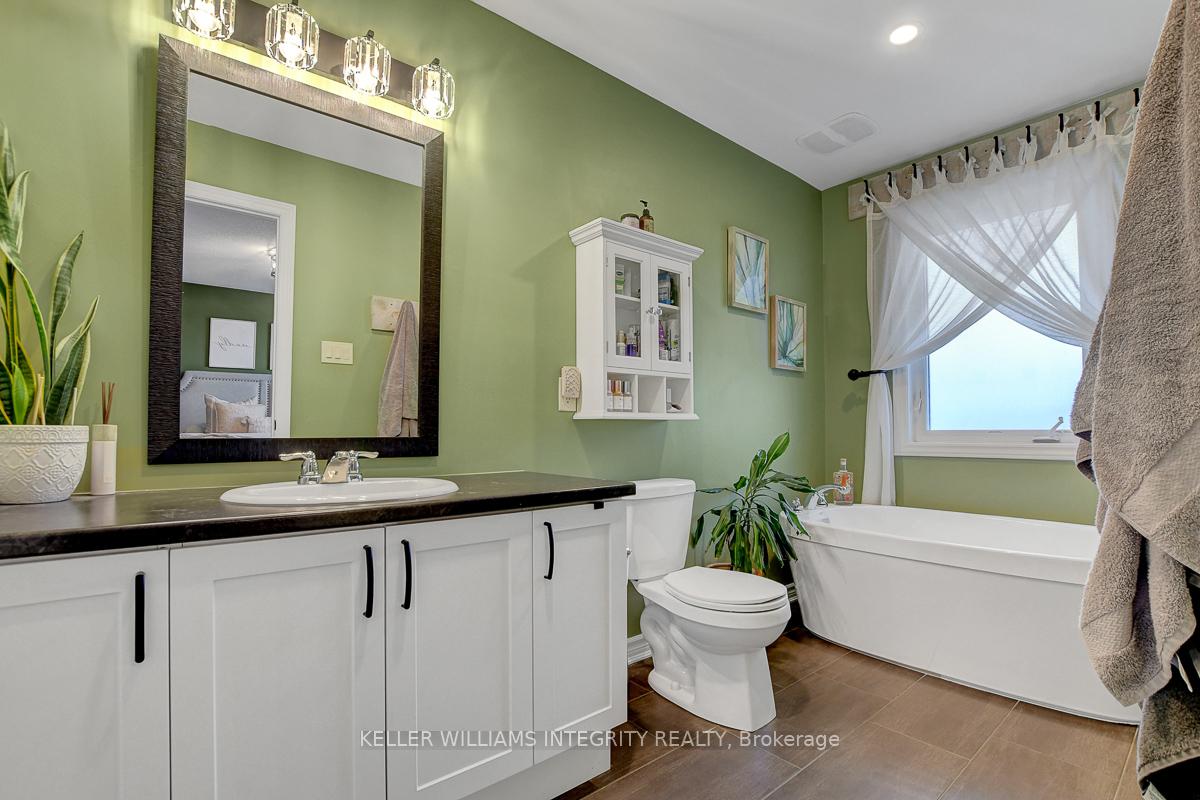 Photo 19 of 546 Roundleaf Way, Ottawa, Kanata - Emerald Meadows/Trailwest — HOMEH