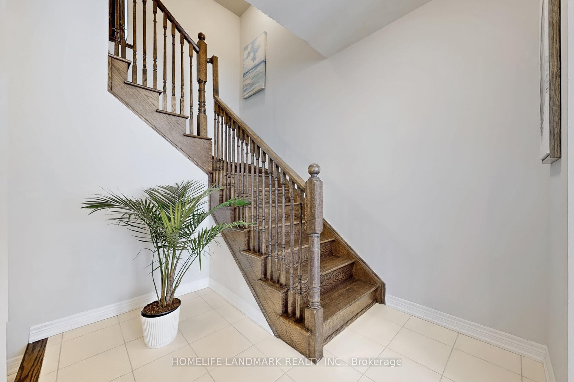 Photo 5 of 3 Betty Ellen Lane, Markham, Cornell — HOMEH