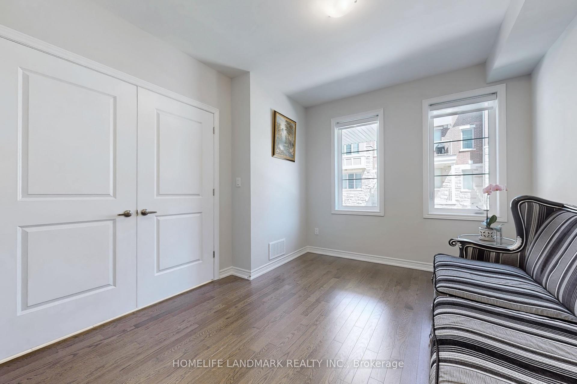 Photo 8 of 3 Betty Ellen Lane, Markham, Cornell — HOMEH