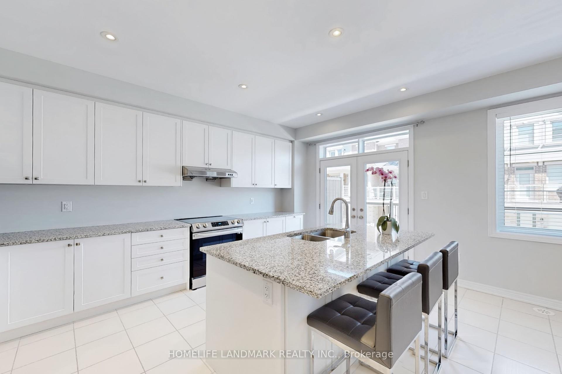 Photo 17 of 3 Betty Ellen Lane, Markham, Cornell — HOMEH