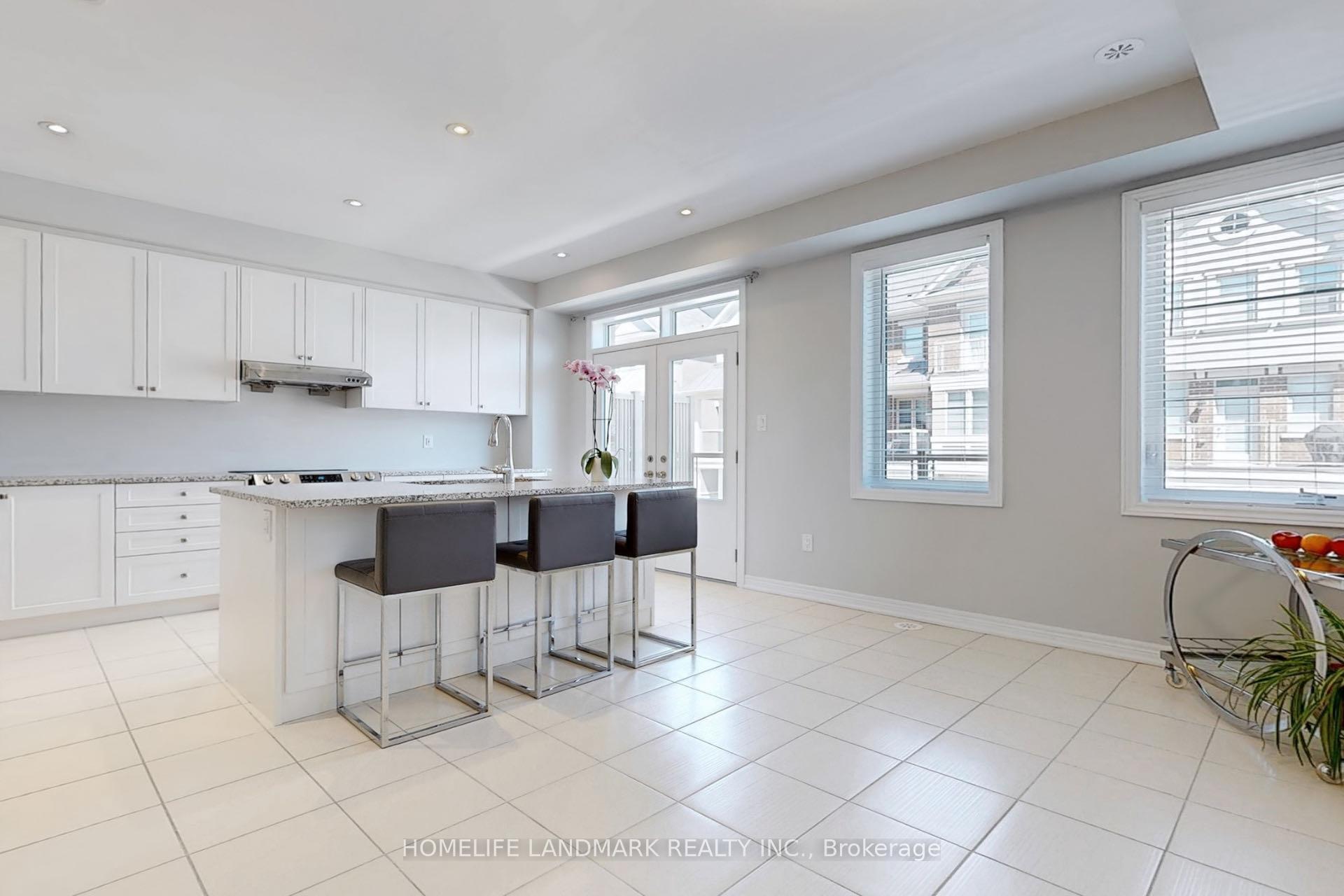 Photo 22 of 3 Betty Ellen Lane, Markham, Cornell — HOMEH