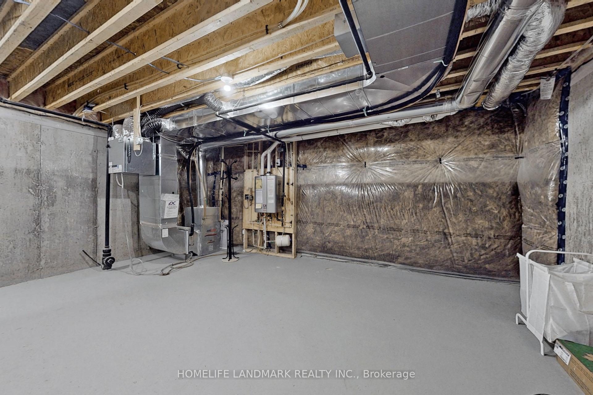 Photo 46 of 3 Betty Ellen Lane, Markham, Cornell — HOMEH