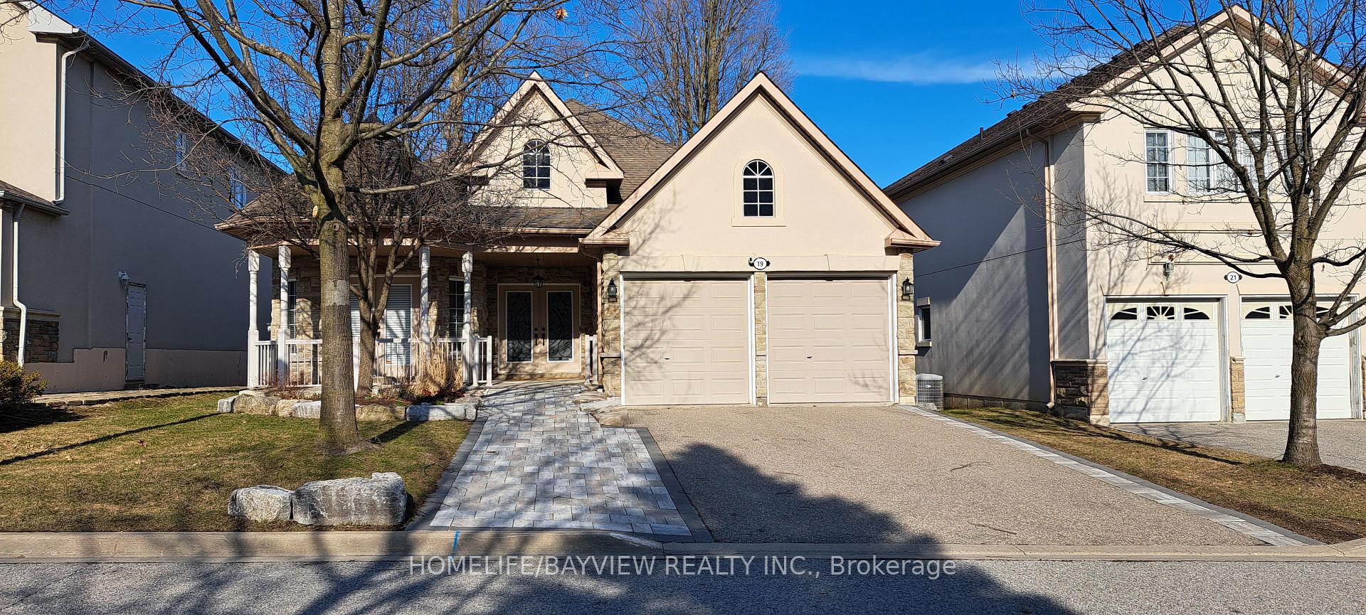 Photo 1 of 19 Warden Woods Court, Markham, Unionville — HOMEH