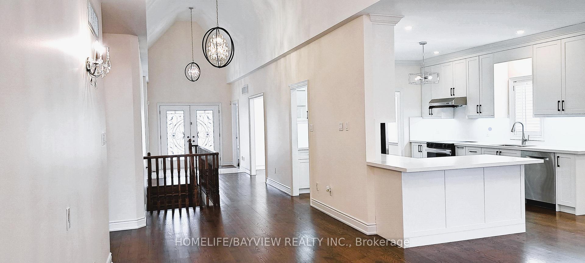 Photo 5 of 19 Warden Woods Court, Markham, Unionville — HOMEH